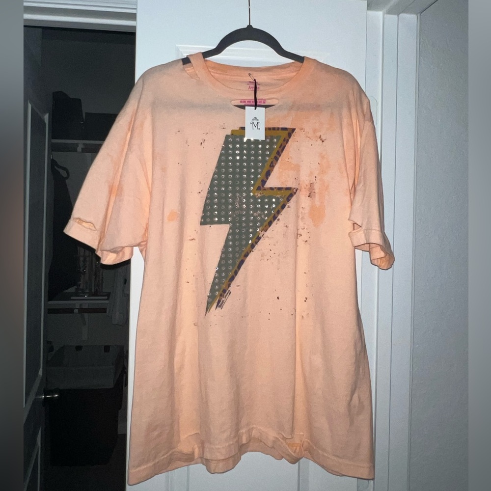 Raisin Arrow Destroyed Oversized Graphic Tee *Brand New*